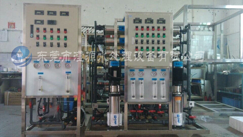  /><br /></div><div>應(yīng)用領(lǐng)域：</div><div>1.表面處理：電鍍配液用水、電鍍清洗用水;</div><div>2.電子工業(yè)：半導(dǎo)體工業(yè)超純水、集成電路清洗用水制備;</div><div>3.電力工業(yè)：高壓鍋爐補(bǔ)給水制備;</div><div>4.制藥行業(yè)：醫(yī)用純化水的制備;</div><div>5.化學(xué)工業(yè)：溶液的脫鹽提純;EDI超純水設(shè)備是一種環(huán)保節(jié)能新型水處理工藝，目前在工業(yè)生產(chǎn)用水處理中應(yīng)用廣泛，受到各行業(yè)青睞。</div></div>
						<div   id=